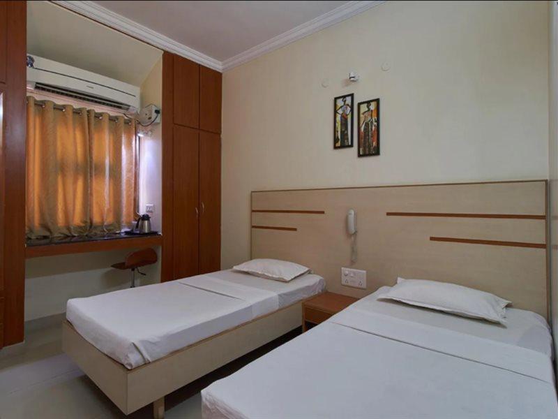 Our Nest Hotel Hyderabad Exterior photo